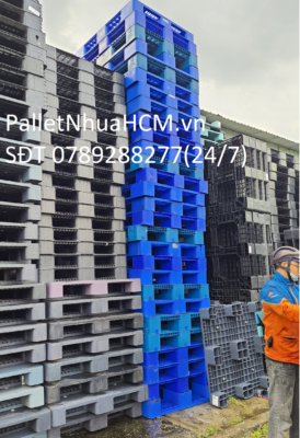 pallet nhựa cũ